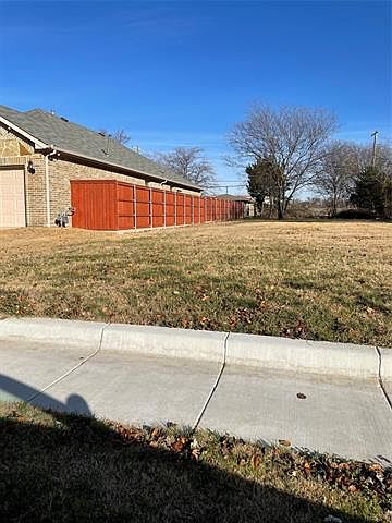 2nd image of 2022 San Antonio St