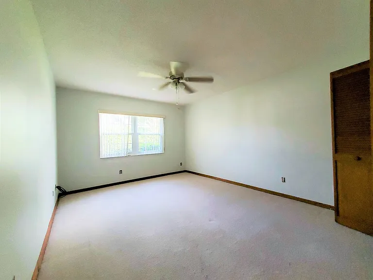 1423 Disston Ave — Photo 12