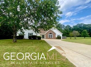 215 Thorne Wood Ln, Hampton, GA 30228