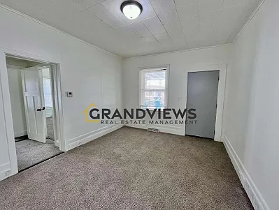 3 bed, 1100 sqft, $1,175 — Photo 2