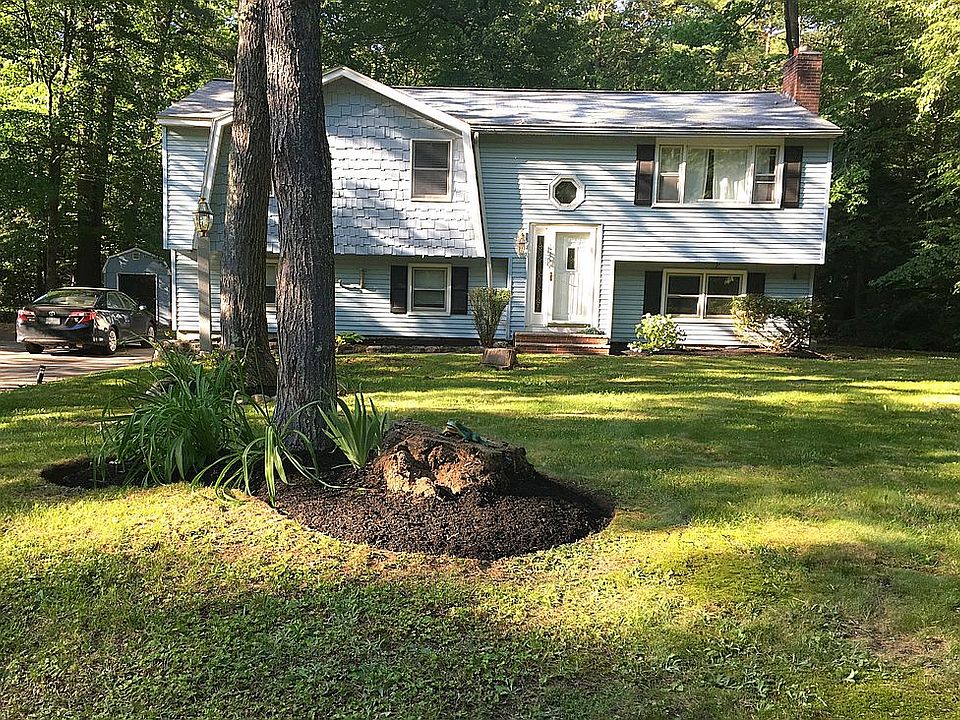 1st image of 19 Gordon Dr