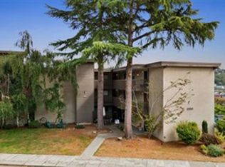 2550 Thorndyke Ave W APT 104, Seattle, WA 98199