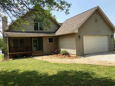 10113 Lake Point Rd, Bourbon, MO, 65441