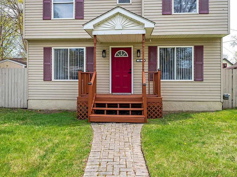 3260 Sashabaw Rd — Photo 3