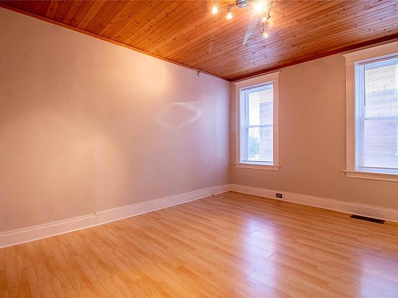 4th image of 4536 Oakland Ave #1F