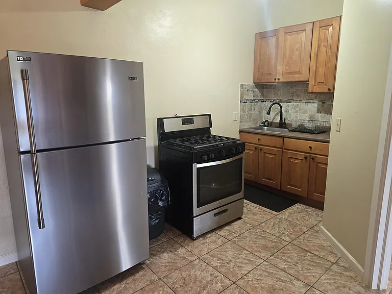 27 Lowry Hill Est #A — Photo 10