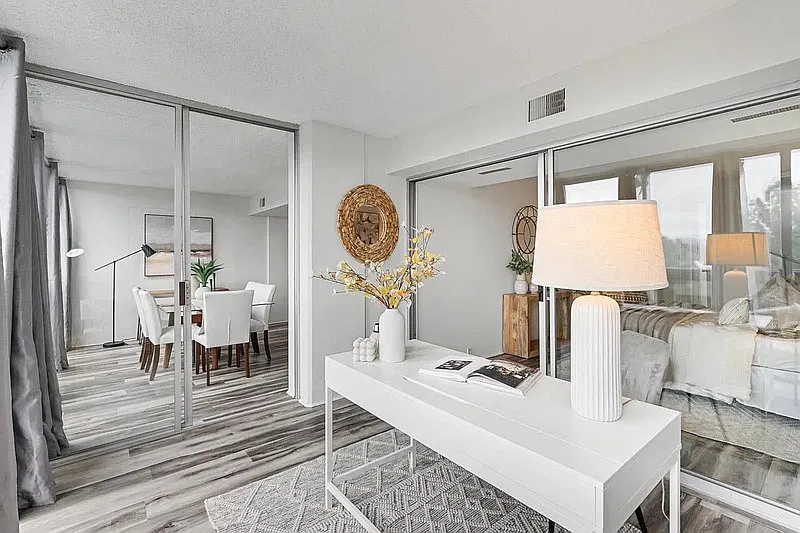 1 bed, 1.0 bath, 1108 sqft, $3,600 — Photo 2