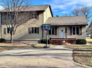 1315 13th St, Onawa, IA 51040