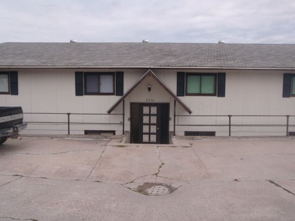 2236 E Foothills Dr APT 2