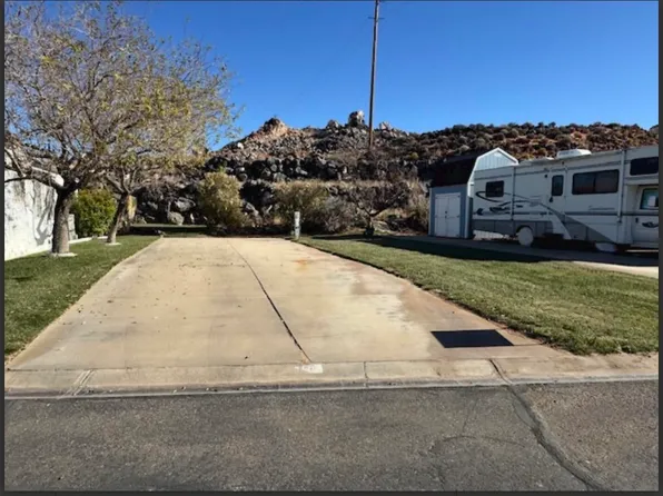 65 Cinder St #65, Hurricane, UT 84737