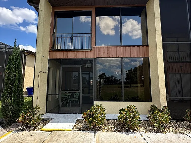 3847 Edgewater Dr — Photo 18