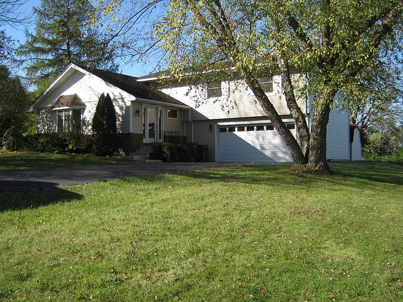 1st image of 3N560 Ponderosa Dr