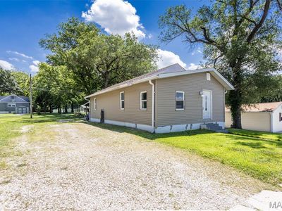 206 Velma Ave, South Roxana, IL, 62087