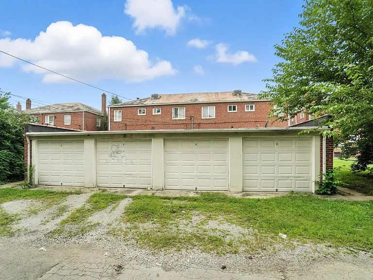 1660 Elmwood Ave — Photo 30