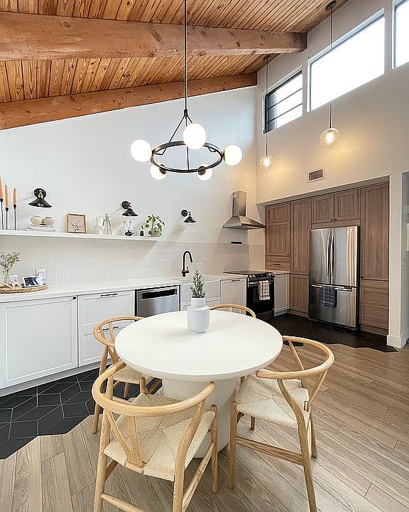 Kitchen/Dining