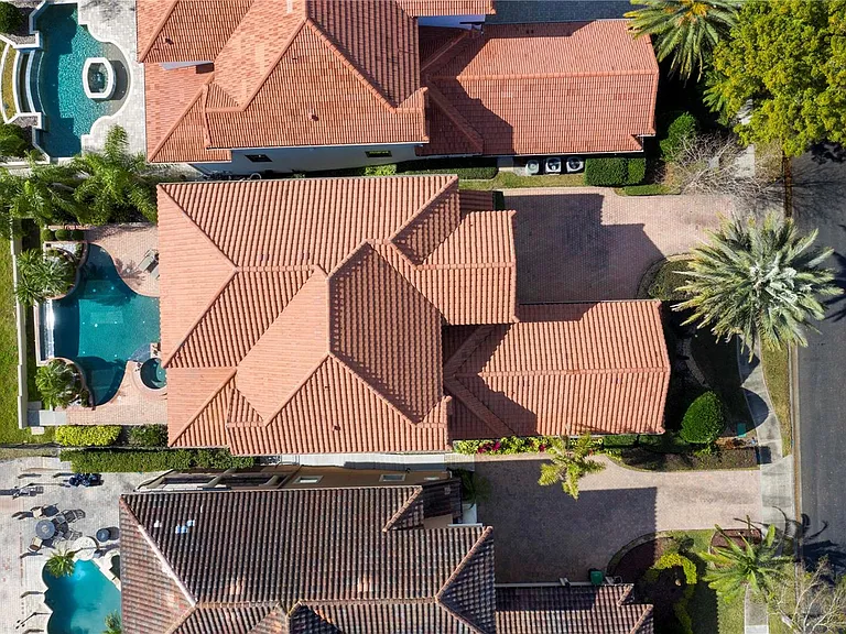 7926 Versilia Dr — Photo 51