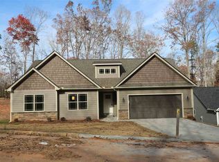 111 Hunter Ridge Ct, Boiling Springs, SC 29316