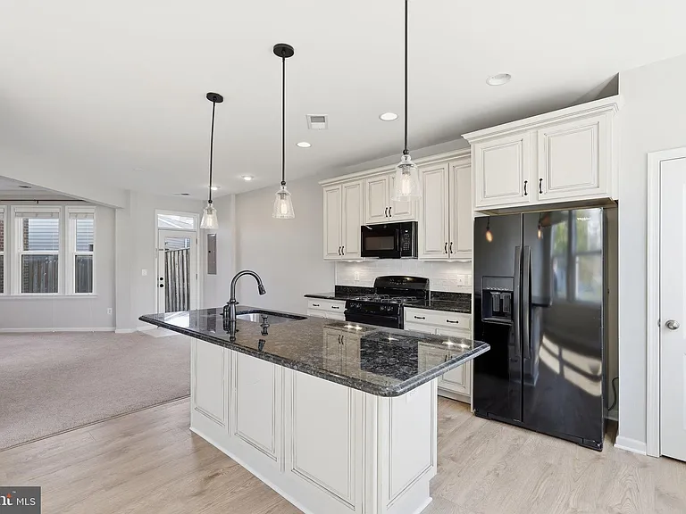8923 Quarry Rd — Photo 7