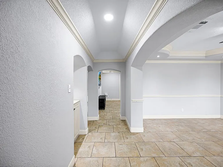 5303 Heatherbrook Dr — Photo 7
