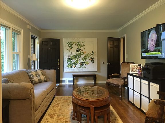 4th image of 668 Farrar Ct