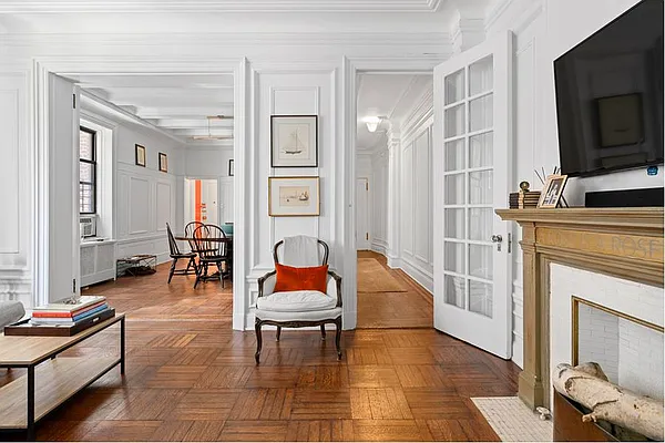 Rented by Douglas Elliman | media 10