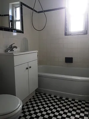 Rented by Prime Realty | media 21