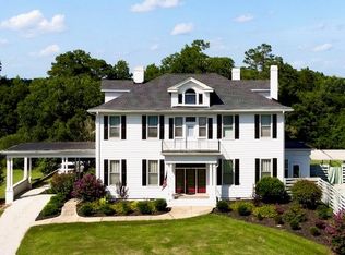 200 Calvert St, Mc Cormick, SC 29835