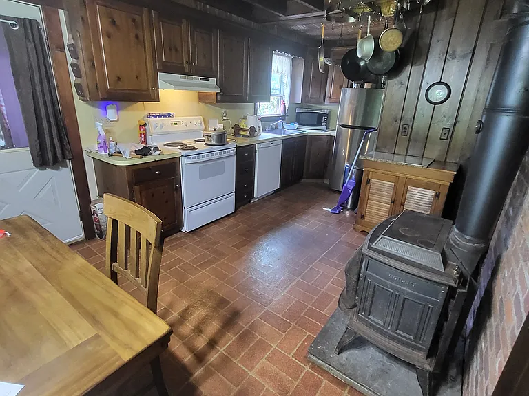 68 Pinehurst Rd #A — Photo 2