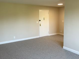 2 Sadore Ln APT 4C, Yonkers, NY 10710