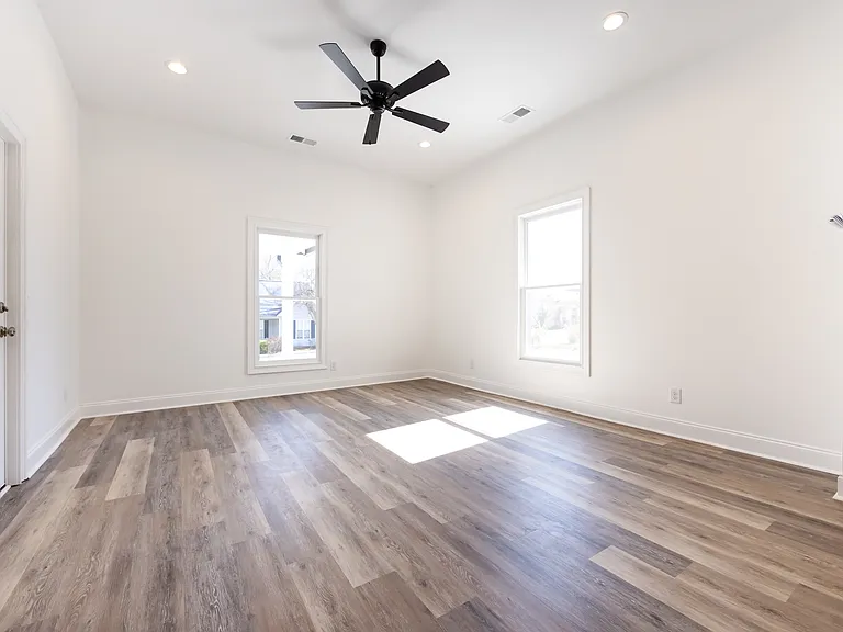 400 S Sanford St #A — Photo 12