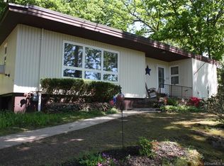 232 Cedarwood Ln, Newington, CT 06111