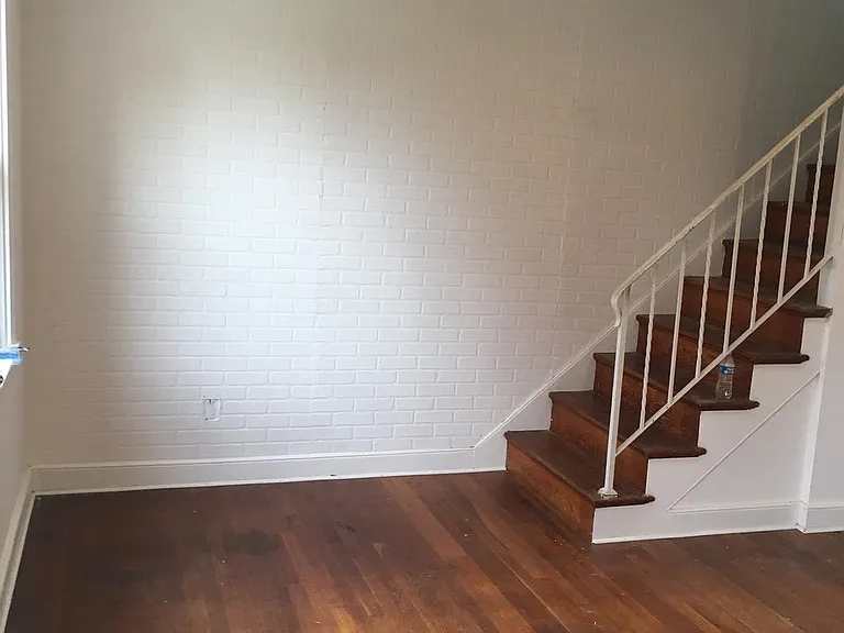 5030 S Dakota Ave NE — Photo 7