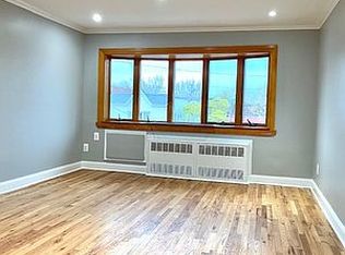 1054 E 84th St FLOOR 3, Brooklyn, NY 11236