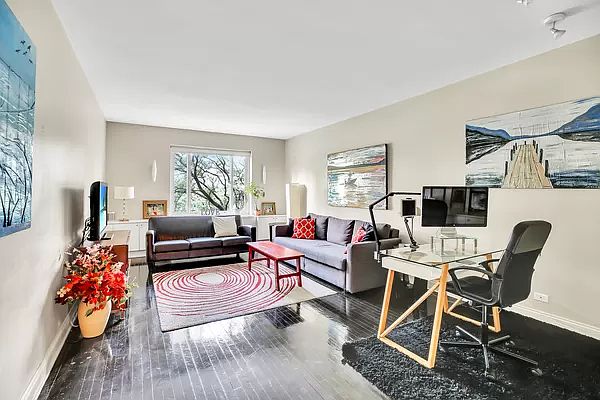 1st image of 520 E 90th St #3AA