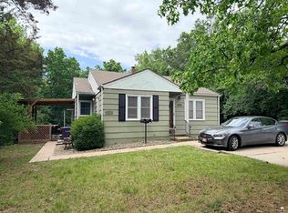2015 Anderson Ave, Manhattan, KS 66502