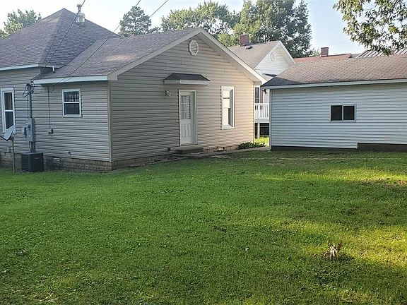 4th image of 2108 Saline Ave