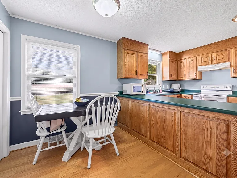 324 Bright Ave — Photo 4