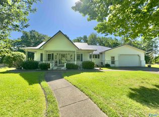 355 Evergreen Rd, Hamilton, AL 35570