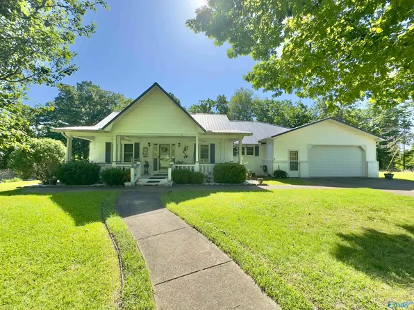 355 Evergreen Rd, Hamilton, AL 35570