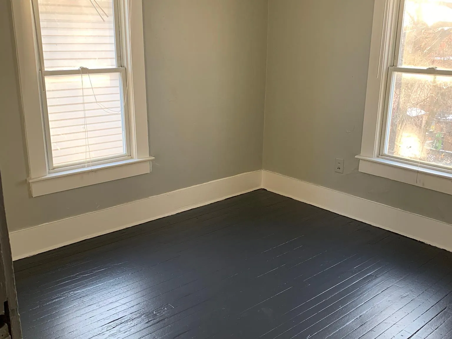 522 Rentschler St — Photo 3