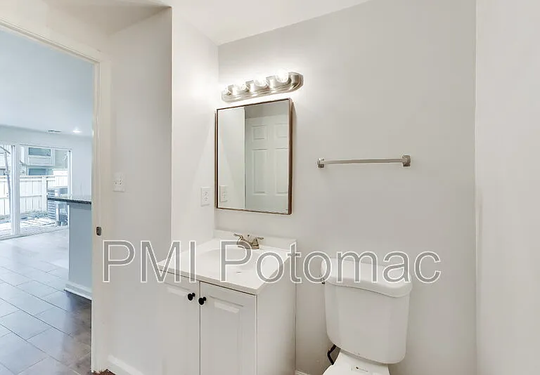 9391 Chadburn Pl — Photo 13