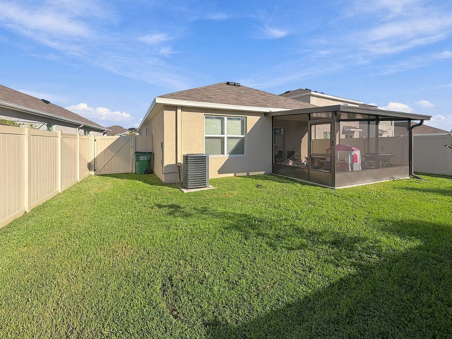 3 bed, 1504 sqft, $2,350 — Photo 3