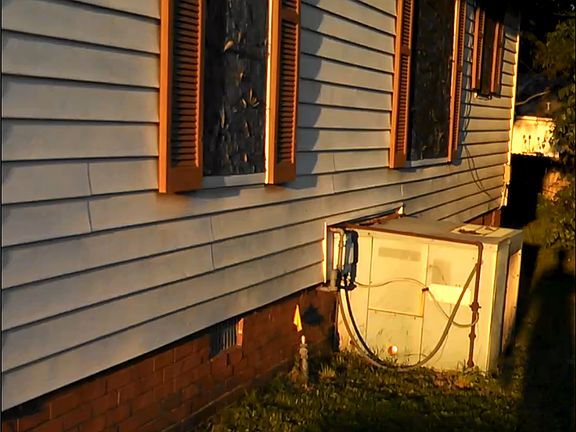 3rd image of 403 Lincoln St