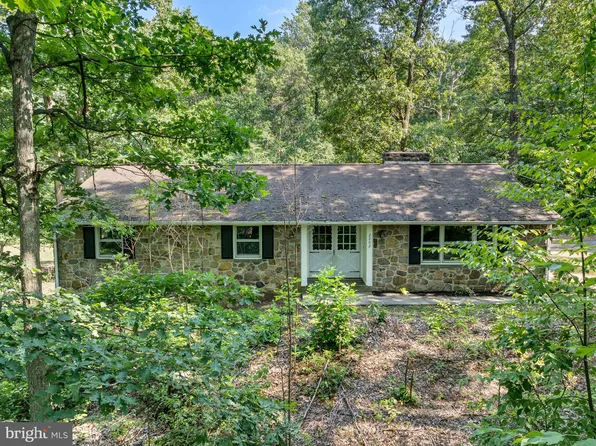 2262 Jones Rd, Pottstown, PA 19465