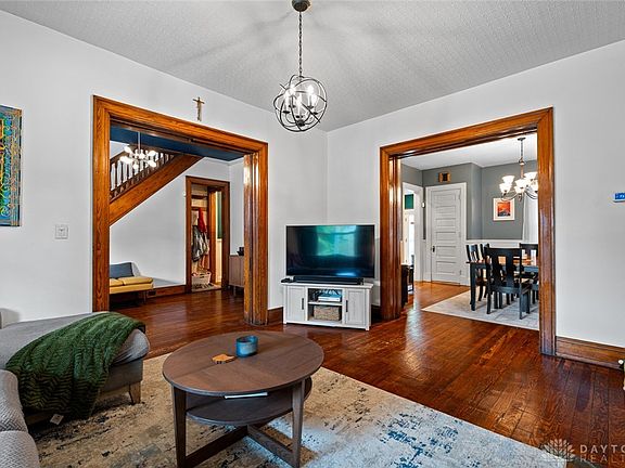 5th image of 30 La Belle St