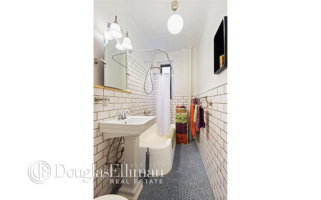 Sold by Douglas Elliman | media 12