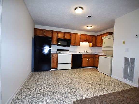 4th image of 3247 Tower Dr #3247G
