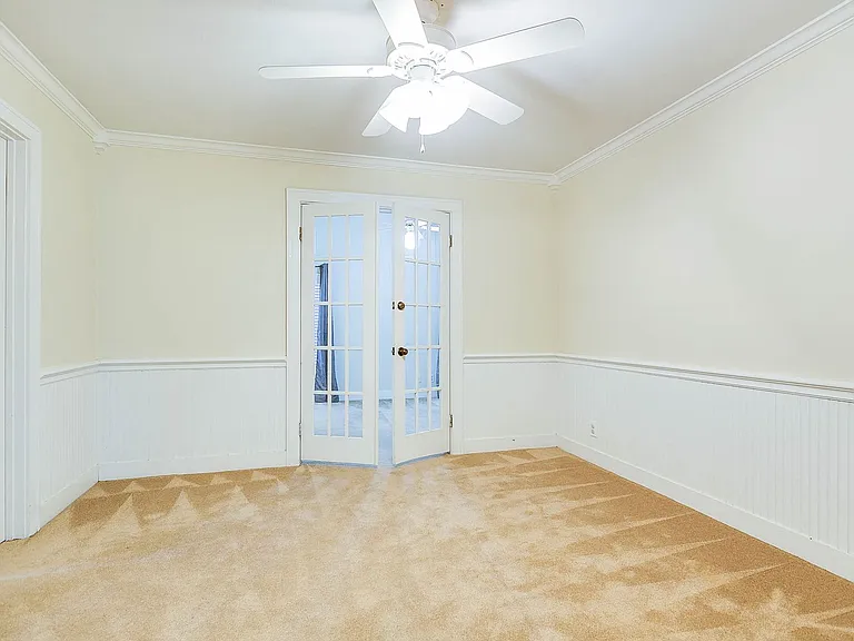 1119 Kenwood Dr — Photo 23
