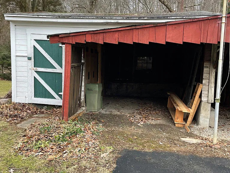 811 Soap Hollow Rd — Photo 26