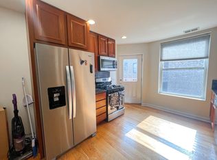 718-20 W Buckingham Pl #720-1R, Chicago, IL 60657